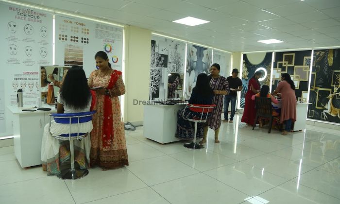 Ramesh Makeup Studio